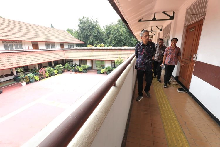 Kemensos Mulai Jajaki Pendirian Sekolah Rakyat di Bekasi