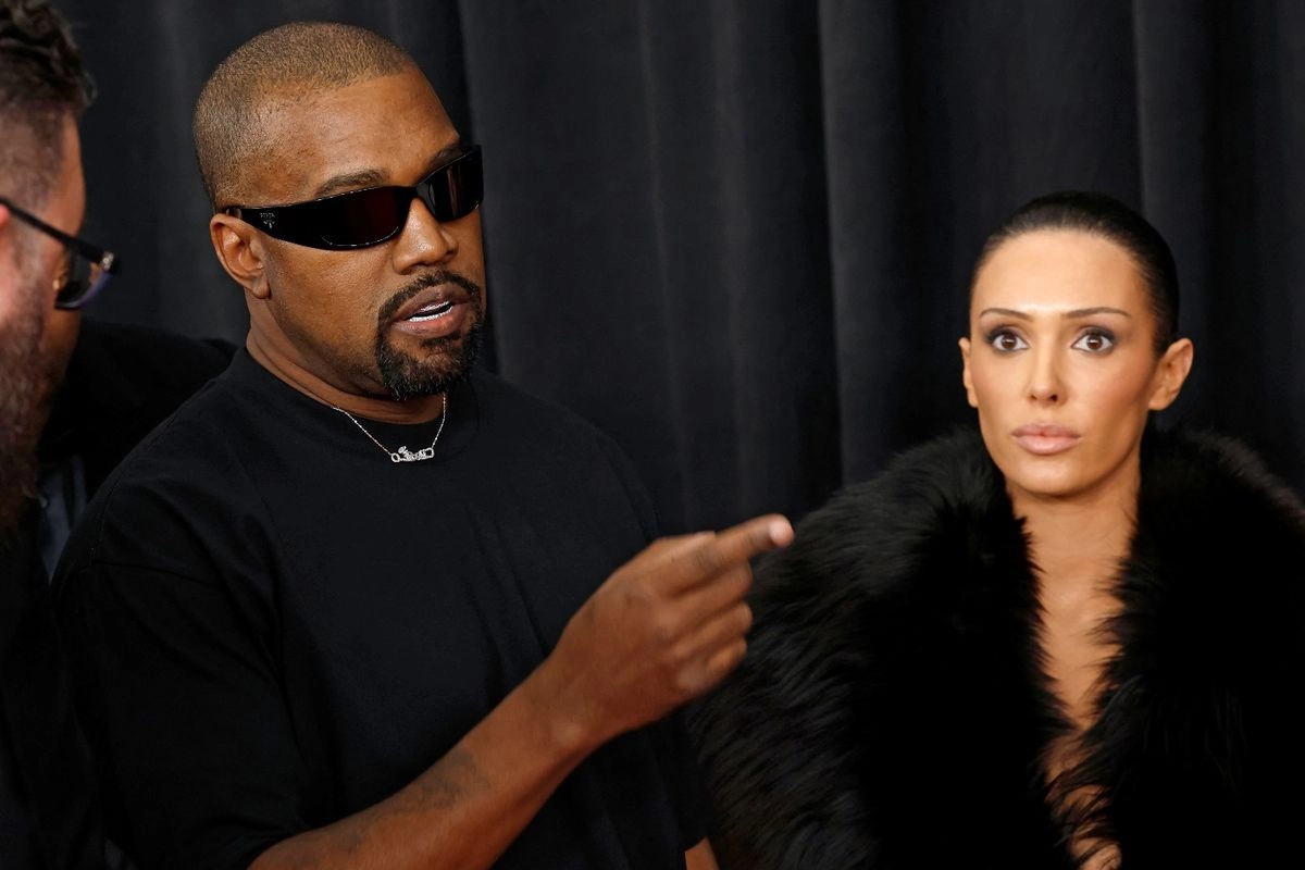 Tampil Vulgar Di Grammy 2025, Benarkah Kanye West dan Bianca Censori Diusir?