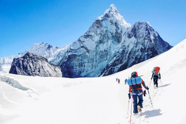 Tarif Mendaki Gunung Everest Naik, Jadi Lebih dari Rp 245 Juta