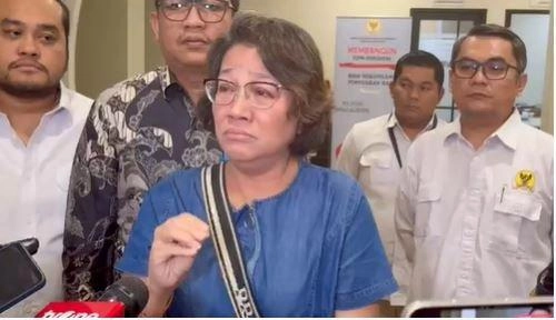 KPK Cegah Mantan Kader PDIP Agustiani Tio dan Suami Pergi ke Luar Negeri