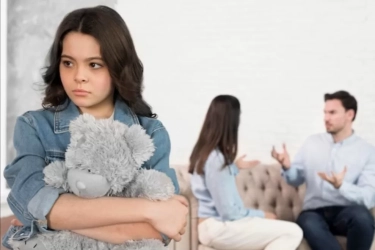 6 Ciri Kepribadian Orang Dewasa Ketika Anak-Anak Tumbuh dengan Menyaksikan Orang Tua Bertengkar Menurut Psikologi