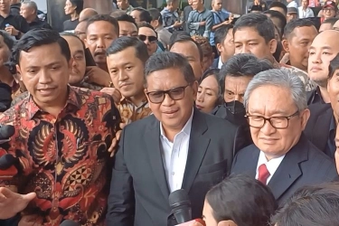 Siasat Hasto dan Harun Masiku Lolos dari OTT KPK: Rendam HP hingga Kabur Ke PTIK