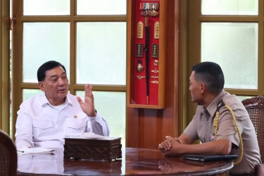Berbincang dengan Menhan AS Melalui Telepon, Menhan Sjafrie Pastikan Angkatan Laut Amerika Hadiri MNEK 2025