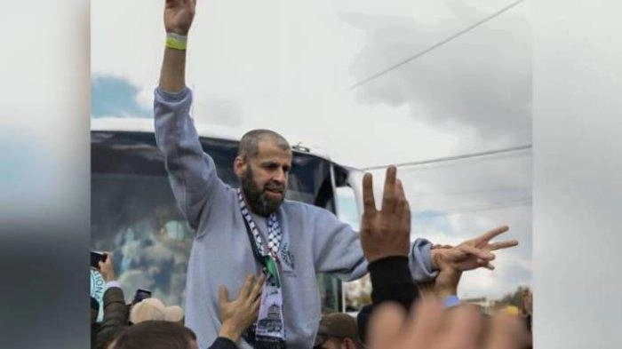 Israel Pasangkan Gelang Berisi Ancaman ke Tahanan Palestina yang Dibebaskan, Paksa Tonton Video Ini