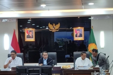 Ditunjuk Jadi Dirut Bulog, Mayjen Novi Helmy Langsung Rapat dengan Mentan