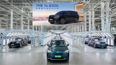Siap Menggebrak Segmen SUV Premium, Denza N9 Telah Tersedia di Seluruh Diler Denza Tiongkok