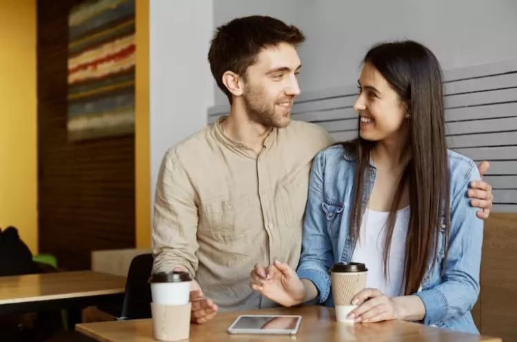Tanda Pasangan Anda Memiliki Kecerdasan Emosional Tinggi, 5 Hal yang Mereka Lakukan dalam Hubungan