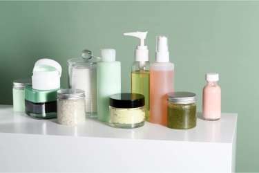 6 Urutan Skincare Malam yang Benar demi Kulit Sehat