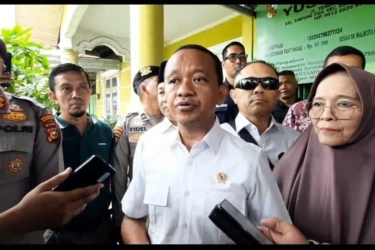Bahlil Pertimbangkan Aturan Wajibkan Eksportir Batu Bara Gunakan HBA