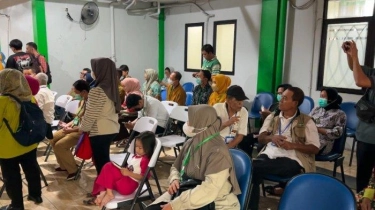 Antre Panjang Cek Kesehatan Gratis Bikin Lapar, Warga Usul Disediakan Camilan