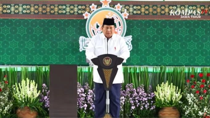 Kelakar Prabowo: Pasukan Panglima TNI Kalah dengan Ketua Muslimat NU