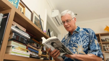 Profil Peter Carey, Sejarawan Ternama yang Viral Naik KRL, Sempat Berpolemik dengan Dosen UGM