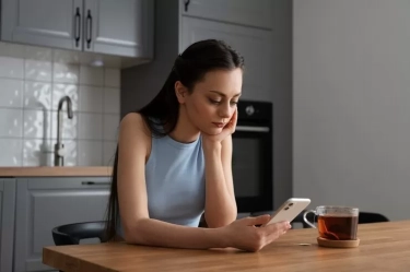 10 Ciri Kepribadian Orang yang Tidak Suka Posting di Media Sosial dan Memilih Menjaga Privasi Menurut Psikologi, Anda Termasuk?