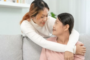 3 Cara Jitu agar Remaja Tidak Menjauh dari Orang Tua, Meski Sedang Sibuk dengan Hubungan Asmaranya