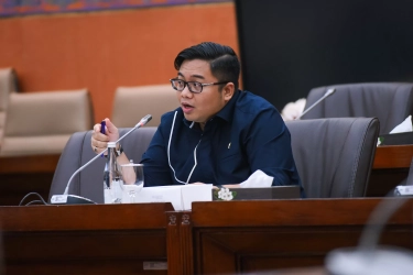 Kondisi Pekerja Mitra PT Pos Memprihatinkan, Diduga Kerja Hingga 200 Jam dan Tak Didaftarkan BPJS, DPR: Kalau Manajemen Aneh-aneh, Kita Sikat!
