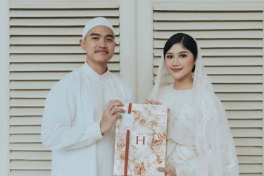 5 Cara Mendonasikan Rambut seperti Erina Gudono