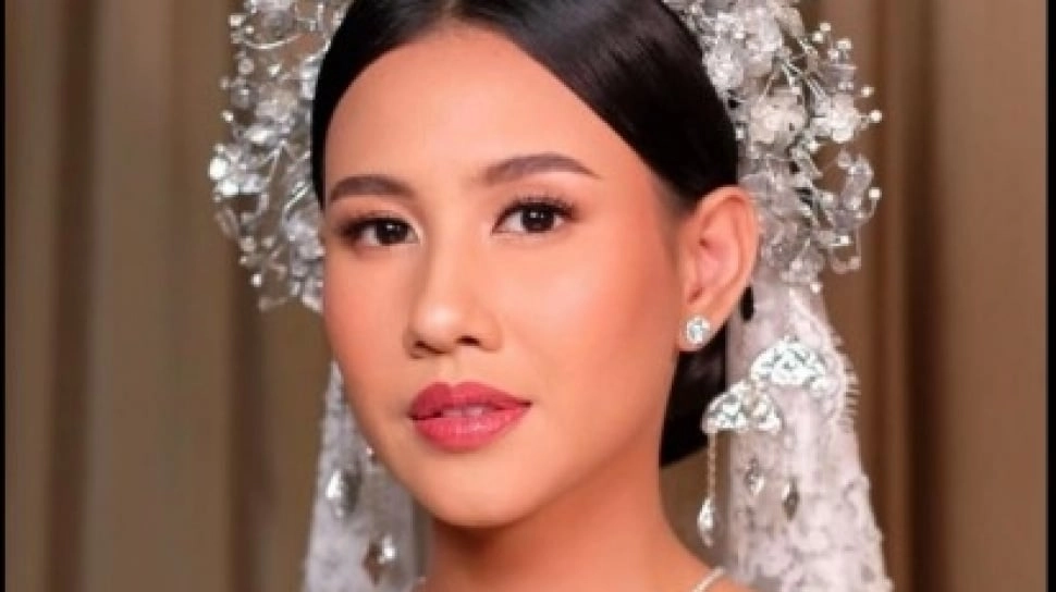 Tarif Marlene Hariman, MUA Shenina Cinnamon Sekali Poles Dapat Puluhan Juta