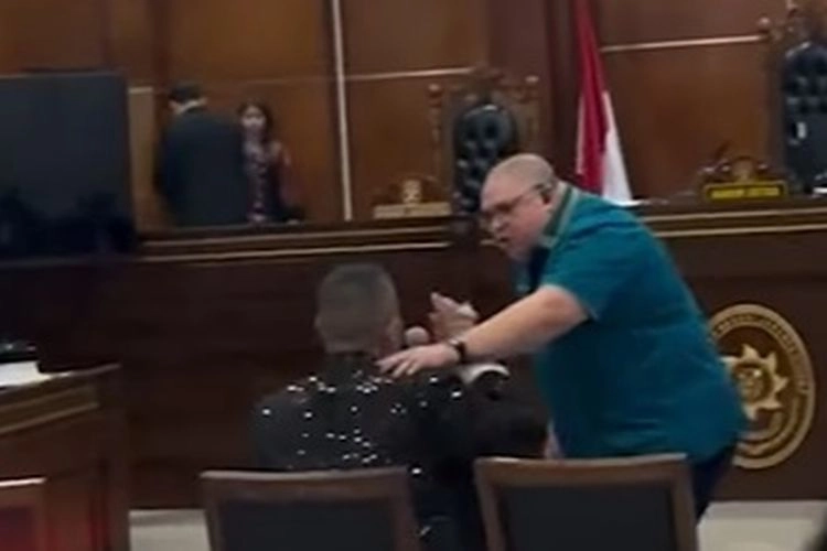 Buntut Ricuh Razman vs Hotman di Sidang, Ikahi Minta Masyarakat Tak Pakai Jasa Pengacara yang Tidak Profesional