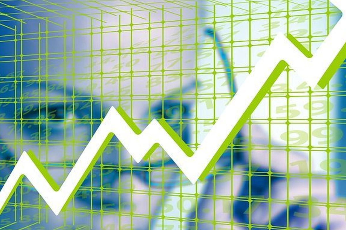 IHSG Ditutup Naik 113 Poin, Rupiah Menguat Tipis