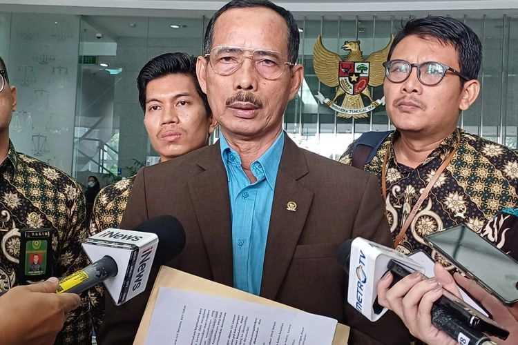 KY Pantau Sidang Praperadilan Hasto hingga Pembunuhan Bos Rental oleh Anggota TNI AL