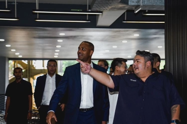 Patrick Kluivert Sambangi Markas Dewa United, Jalin Kedekatan dengan Klub Liga 1