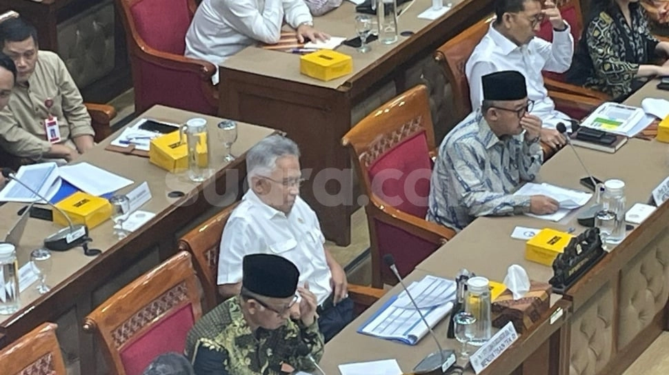 Bantuan ke Kampus Ikut Dipangkas, Mendikti Saintek Satryo Beri Sinyal Uang Kuliah Bakal Naik