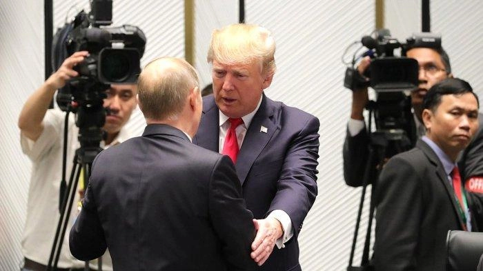 Donald Trump Mengatakan Telah Berbicara dengan Vladimir Putin tentang Mengakhiri Perang Ukraina