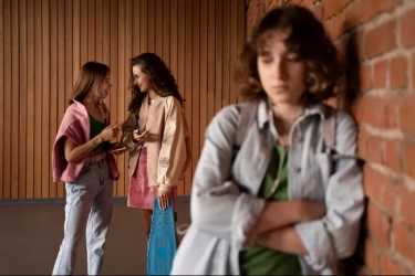 7 Kebiasaan Sepele yang Bikin Kamu Dibenci Teman, Nomor 5 Paling Menyebalkan!