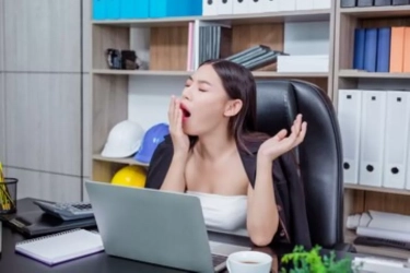 Inemuri: Jurus Jepang Atasi Brain Fog, Tidur Siang Singkat Bikin Segar! Menurut Ahli Kesehatan