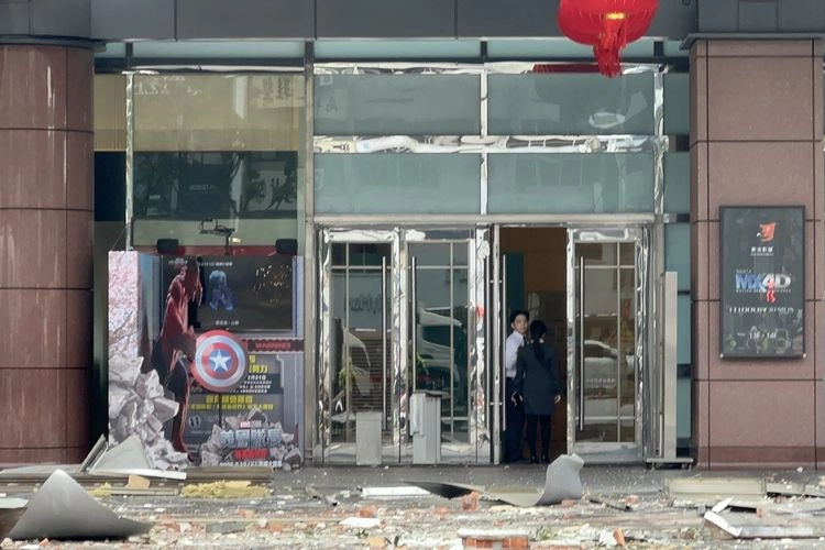 Detik-detik Ledakan Mal di Taiwan, Gedung Wali Kota Ikut Bergetar