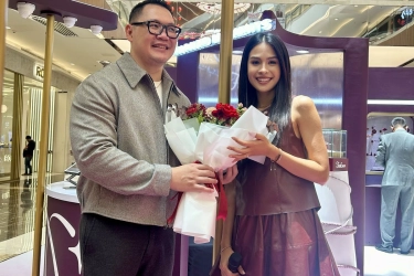Maudy Ayunda Mendesain Gelang dan Charm dengan Sentuhan Personal