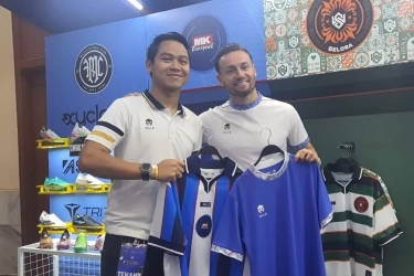 Kolaborasi Marc Klok dengan Mills Kenalkan Koleksi Terbaru saat Jakarta Sneaker Day