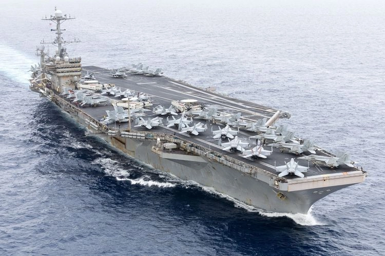 Kondisi Kapal Induk AS USS Harry Truman Usai Tabrak Kapal Kargo di Laut Mediterania