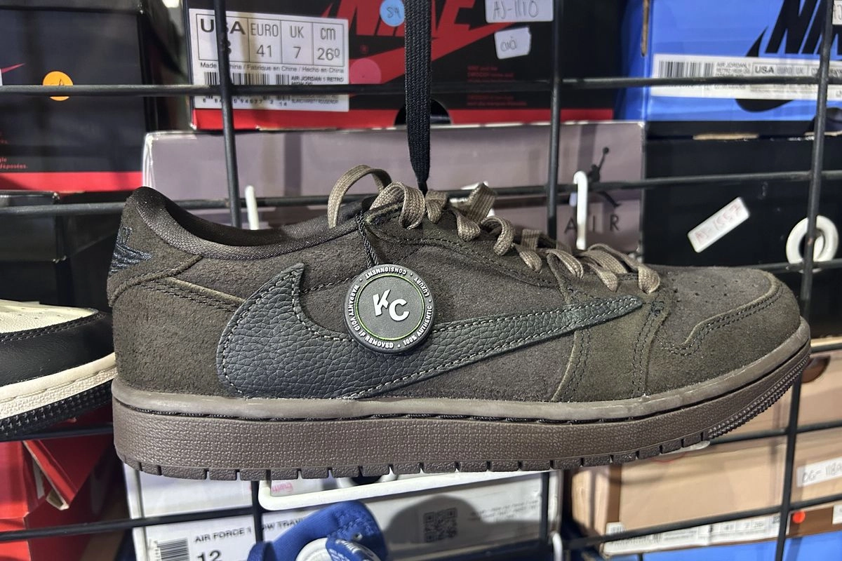 Sneakers Jordan 1 Low x Travis Scott Velvet Brown Sangat Digandrungi, Apa Sebabnya?