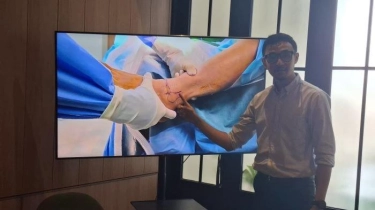 Cegah Cidera, Dokter Sarankan Jenis Sepatu Ini untuk Orang yang Sering Naik Kendaraan Umum
