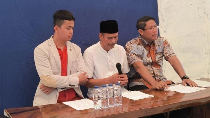 Kades Kohod Arsin: Sakit dan Turun Berat Badan di Tengah Kontroversi