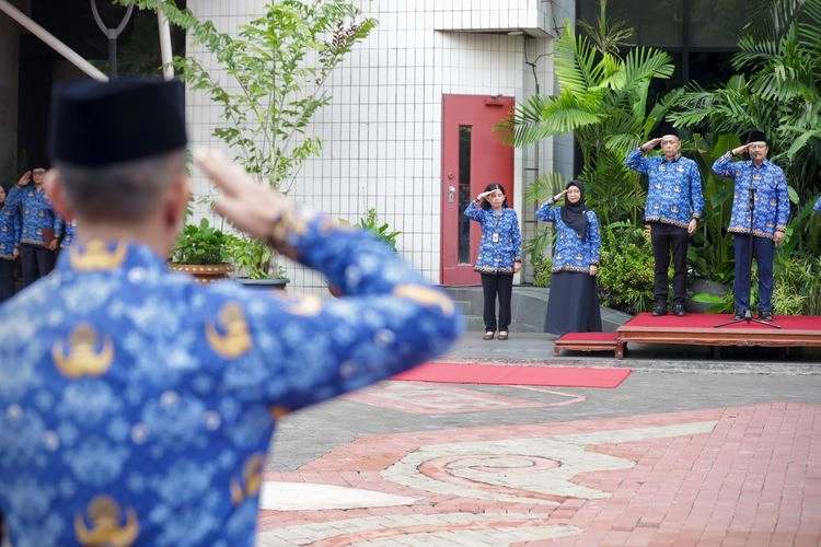 Kemensos Percepat Graduasi KPM dari Bansos, Gus Ipul: Yang Mampu Harus Mandiri