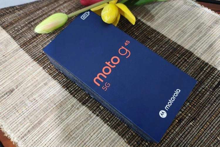 Unboxing Moto G45 5G, HP Pertama Motorola ''Comeback'' ke RI