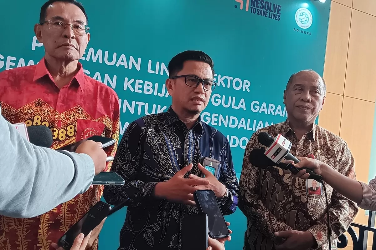 Atasi Penyakit Tidak Menular, Pemerintah Canangkan Kendalikan Konsumsi Garam dan Lemak Trans Berlebih