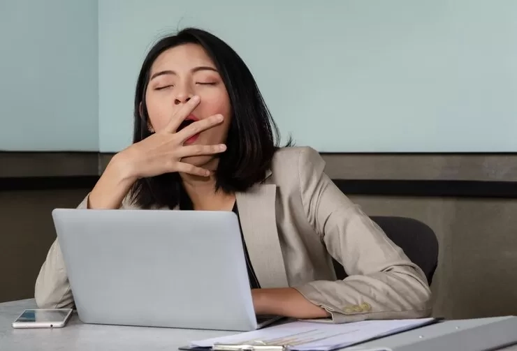 Orang yang Merasa Lebih Bersemangat di Malam Hari Tetapi Malas di Pagi Hari Biasanya Memiliki 8 Kebiasaan Ini