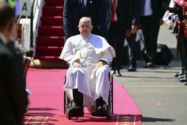 Seberapa Serius Kondisi Penyakit Paus Fransiskus?