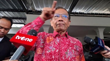 Mahfud MD Kecam Wamenaker Minta WNI yang Mau Ke Luar Negeri Tak Usah Kembali: Itu Jawaban Jahat!