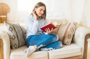 7 Hal dalam Hidup yang Hanya Dinikmati oleh Kaum Introvert saat Sendirian, Menurut Psikologi