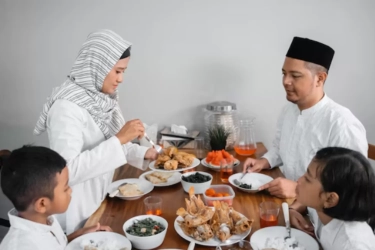 Bila Anda Tidak Ingin Stres memikirkan makanan menjelang waktu Berbuka Puasa, Lakukan 9  Kegiatan Seru untuk Ngabuburit Ini