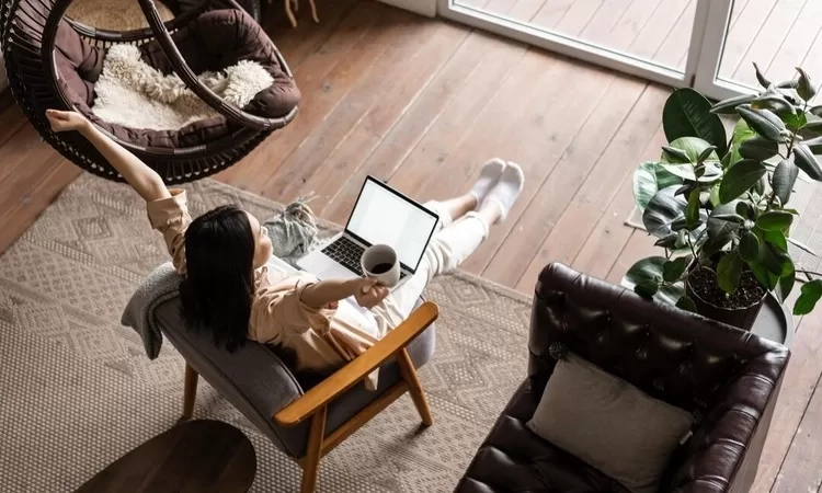 WFH for Life! 6 Zodiak Ini Bakal Sukses Jika Bekerja Jarak Jauh dari Rumah