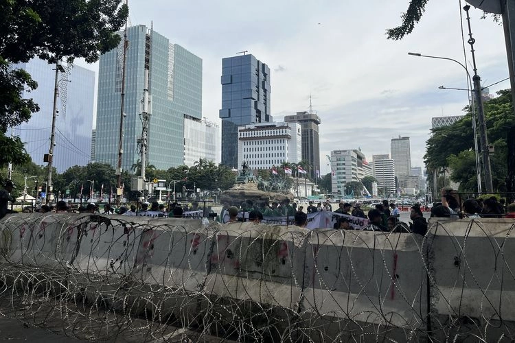Massa Mahasiswa Terus Bertambah di Demo Indonesia Gelap, Saling Sambut ''Inilah Kawanku''
