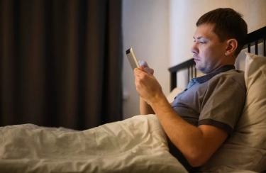 8 Kebiasaan Malam Hari yang Bisa Merusak Kualitas Tidur Seseorang, Salah Satunya Menunda Waktu Tidur