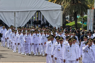 Kepala Daerah Baru dengan Kesibukannya: Ramzi Tetap Syuting Ramadan, Arumi Bachsin Rayakan Ulang Tahun