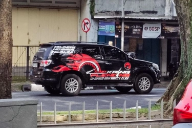 Ada Fortuner Berlambang PDI-P di Lokasi Registrasi Retreat Kepala Daerah Magelang