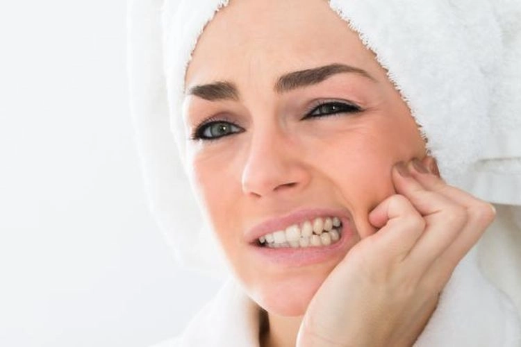 Bagaimana Cara Meredakan Sakit Gigi? 15 Pengobatan Alami Bisa Dicoba